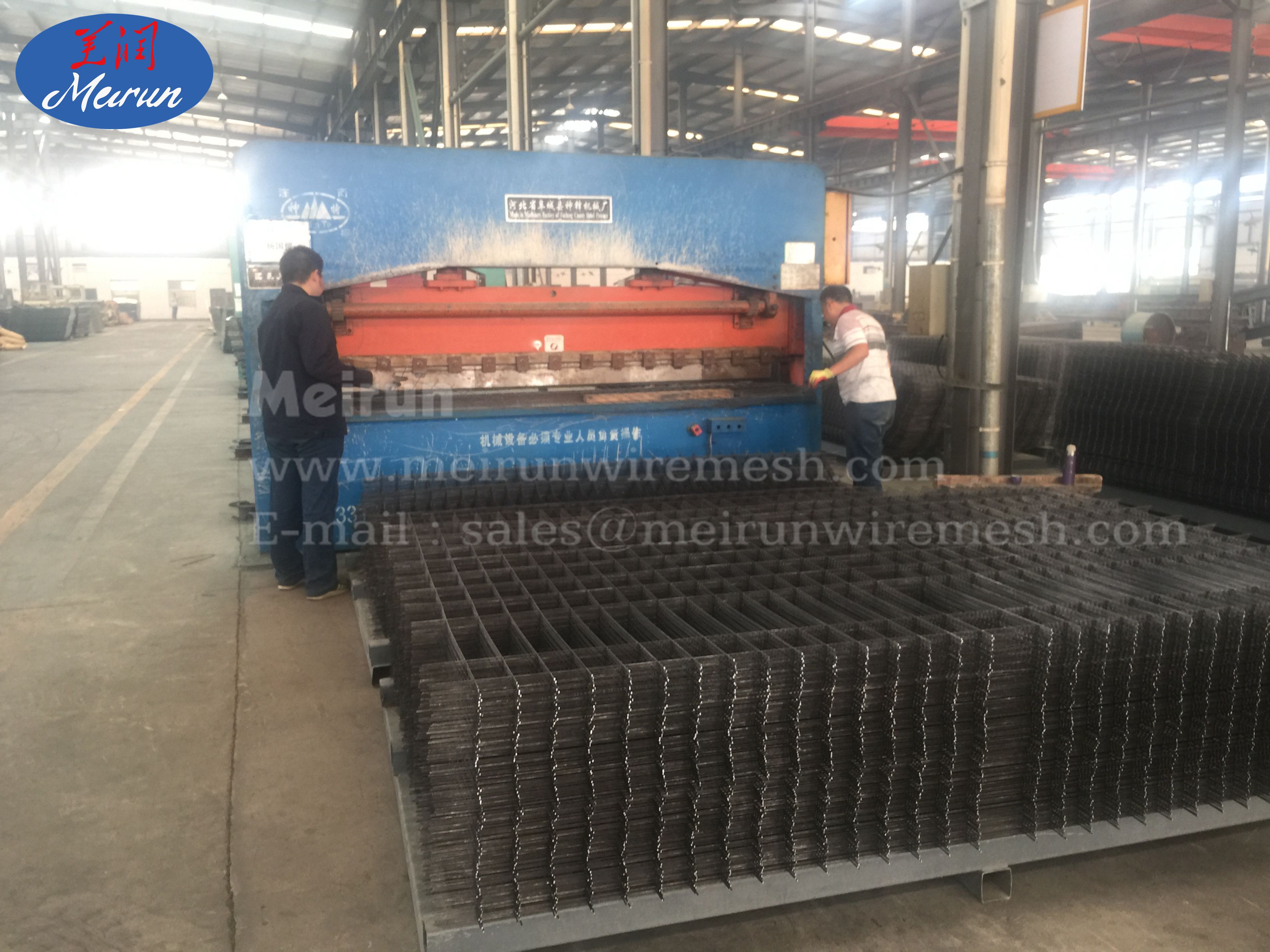 Anti-climb Wire Mesh Panels Wire Metal Shearing Wire Mesh Panel V Bending Curved Machine