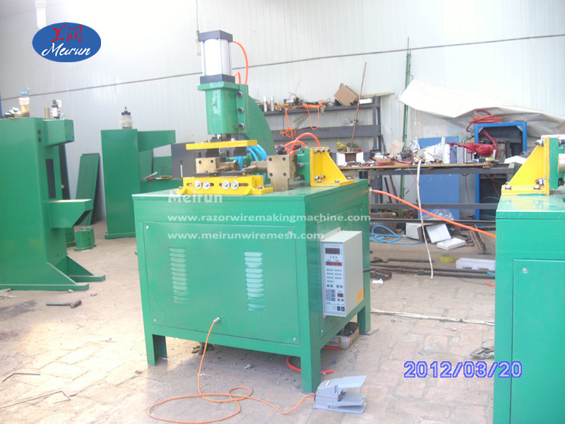 With Two Years Warranty Period Grid Mesh Welding Making Machine 