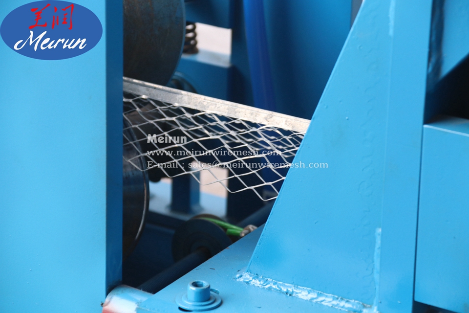 Hot Selling in China Brick Force Wire Mesh Welding Machine