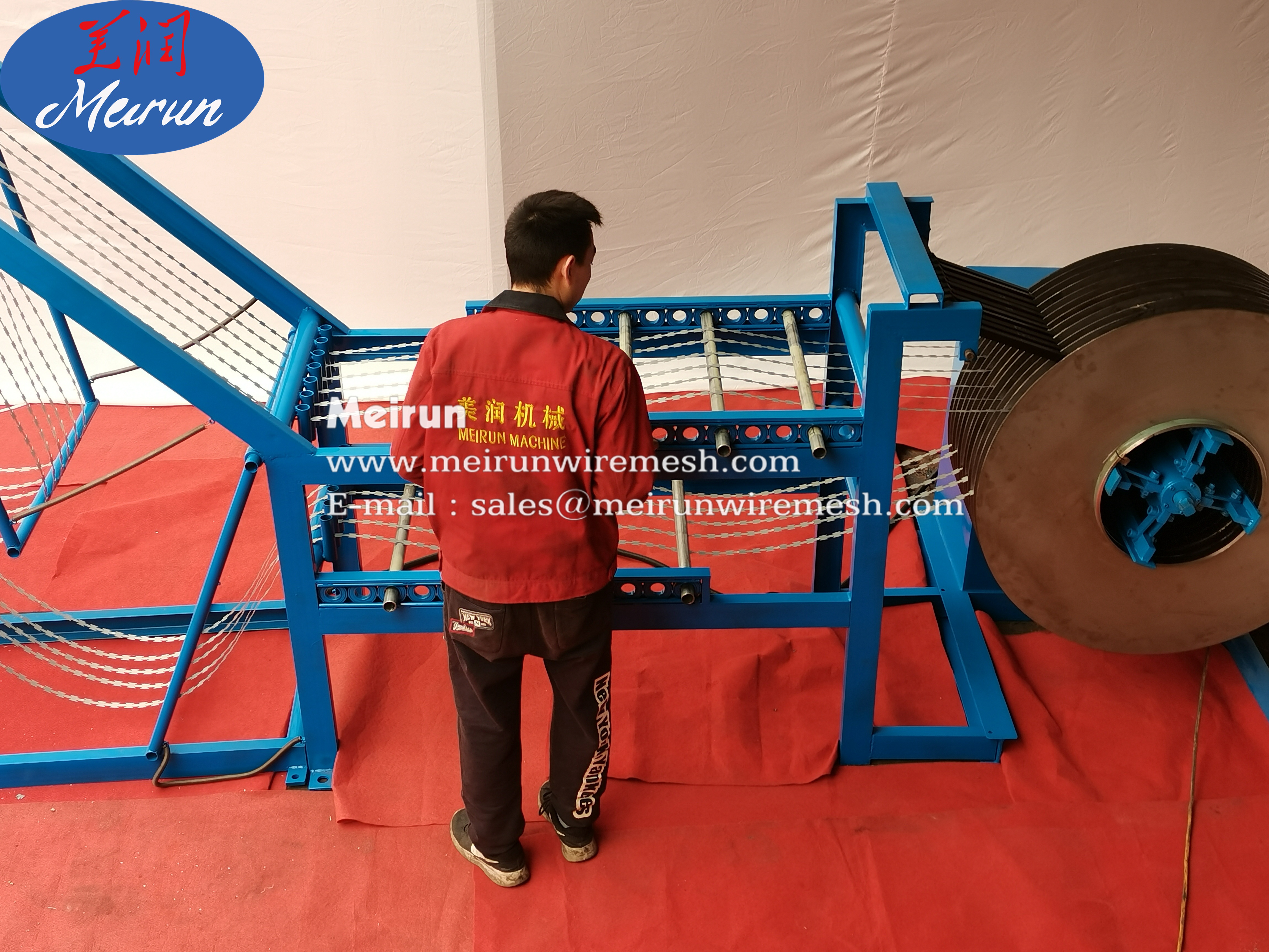 Hight Security Razor Barbed Wire Fence Welded Making Machine 
