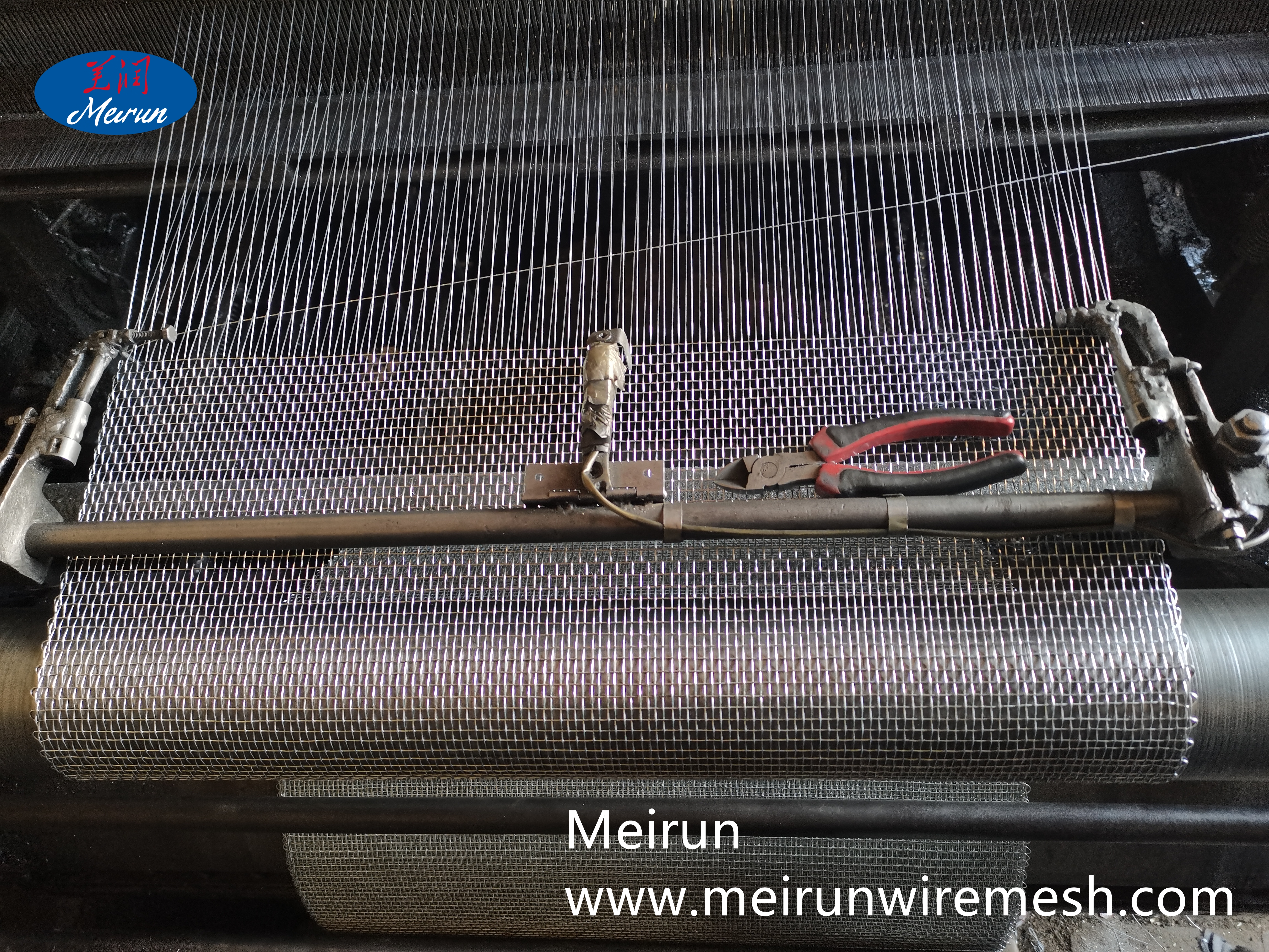 Shuttle Knitting Weaving Machine Popular in The World 