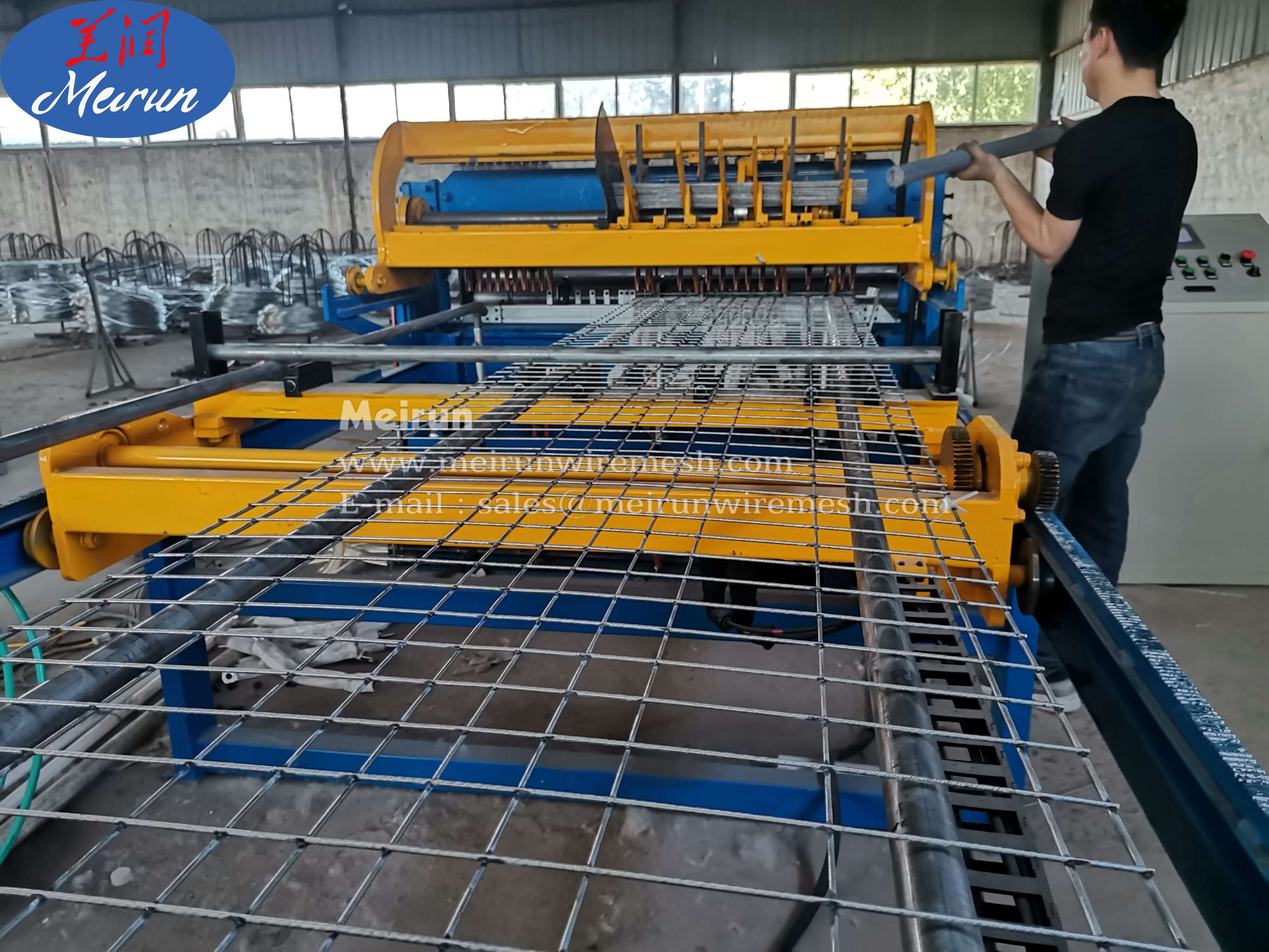 Welded Wire Mesh Machine of Animal Cages