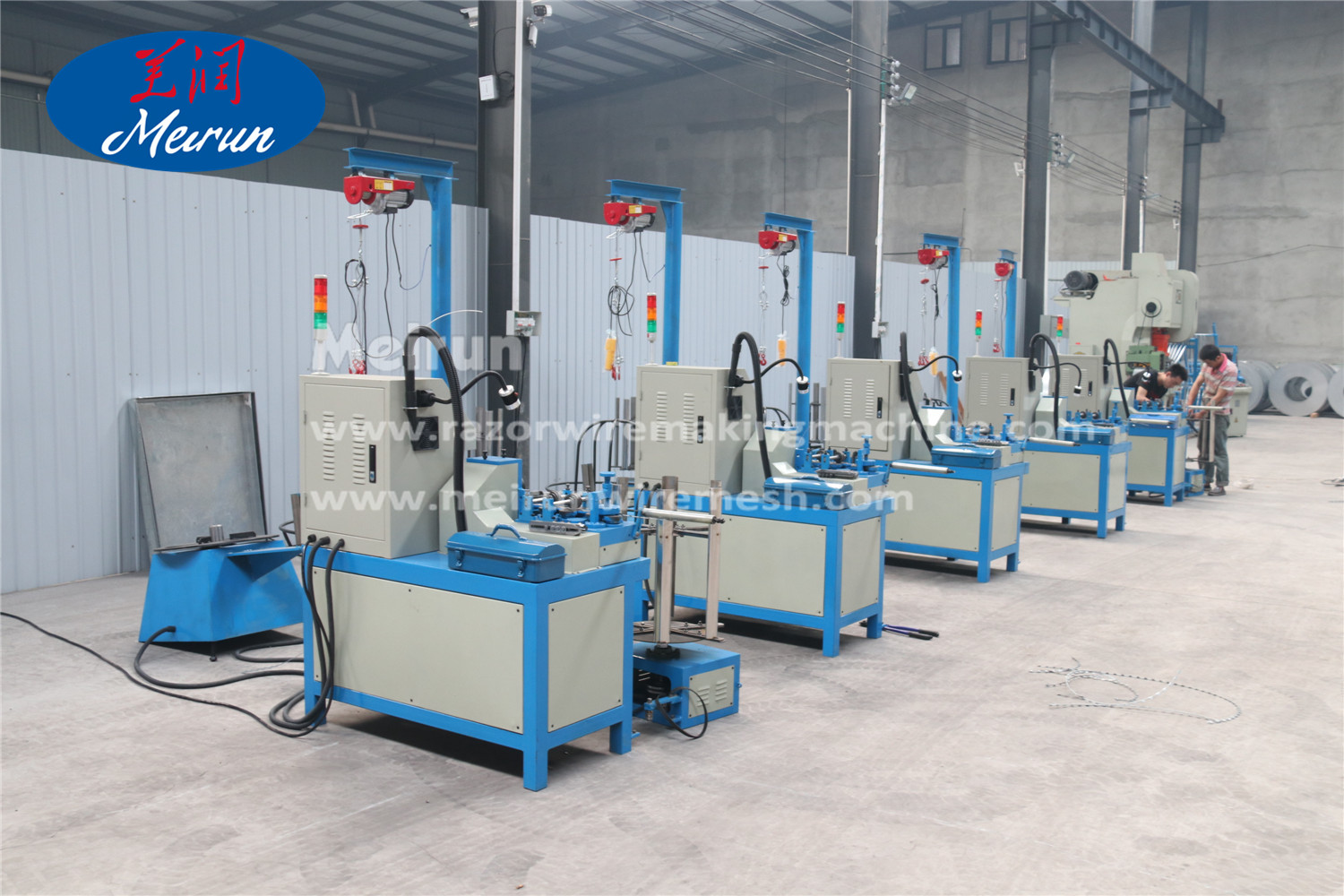 Double Coil Razor Barbed Wire Fence Making Machine And Roller Making Machine 