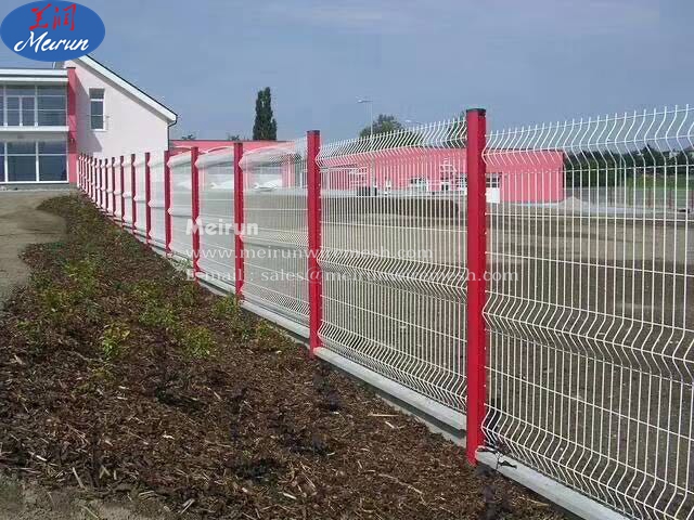 Welded Curved Wire Mesh Fence Panel For Fram