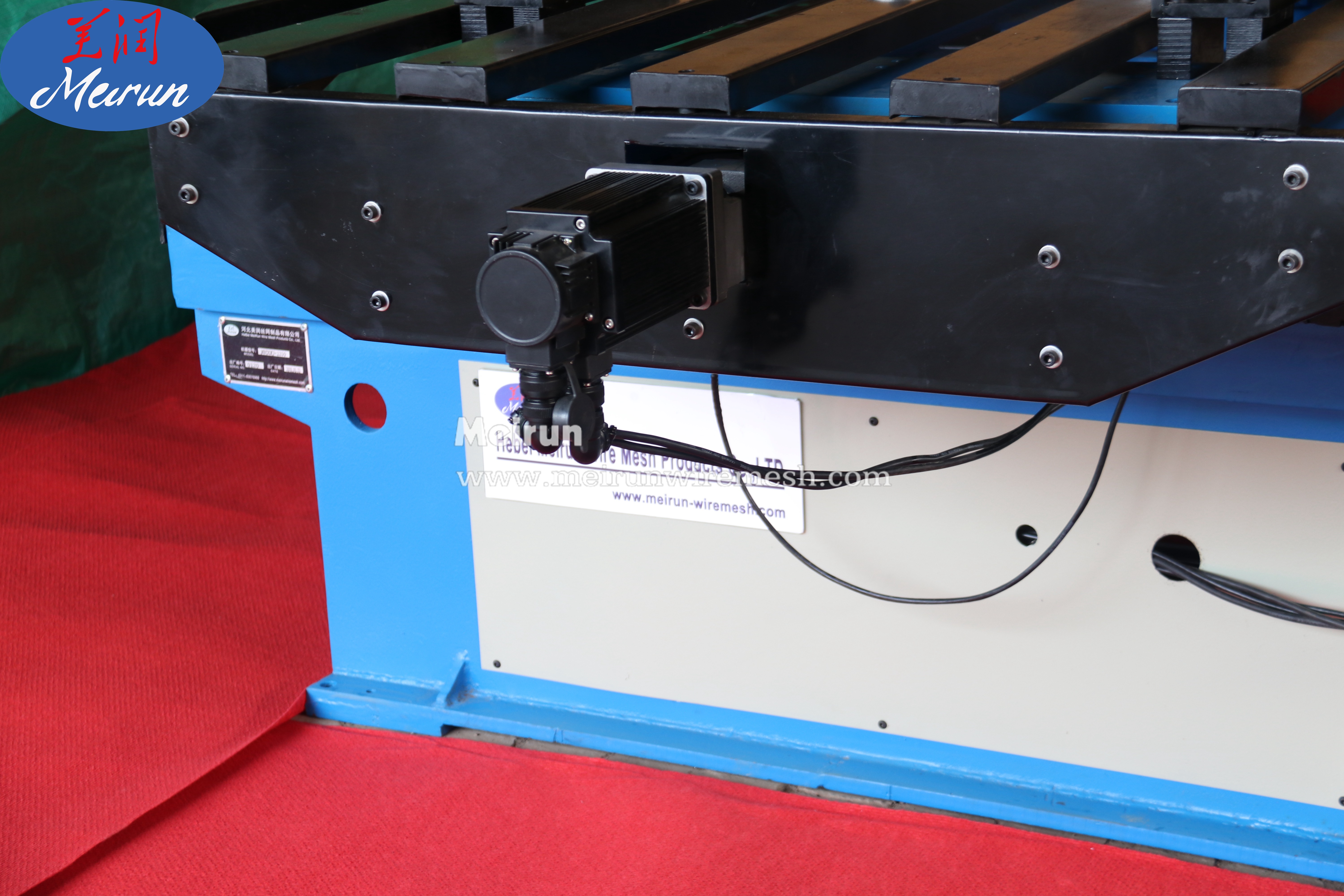 Factory Price High Speed Perforated Metal Decorative Mesh Punching Machine