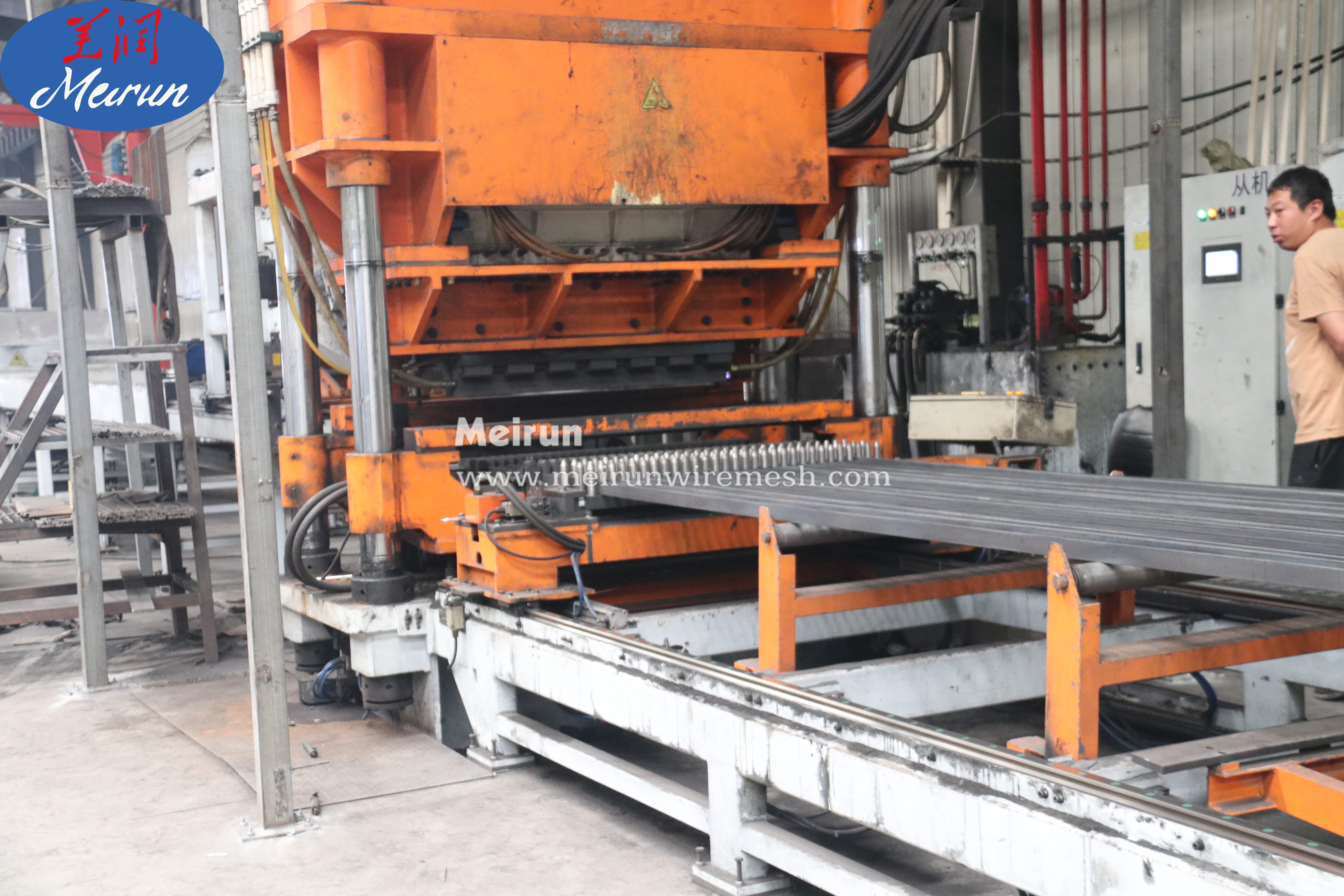 Hot Dip Galvanized Walkway Steel Grating Galvanized Metal Grid Grating Machine 