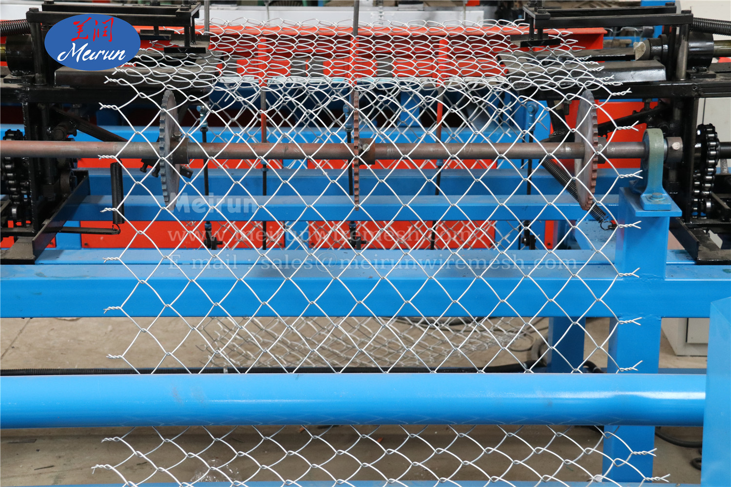 High Safety Level Diamond Wire Mesh Fence Making Machine Chain Link Fence Machine