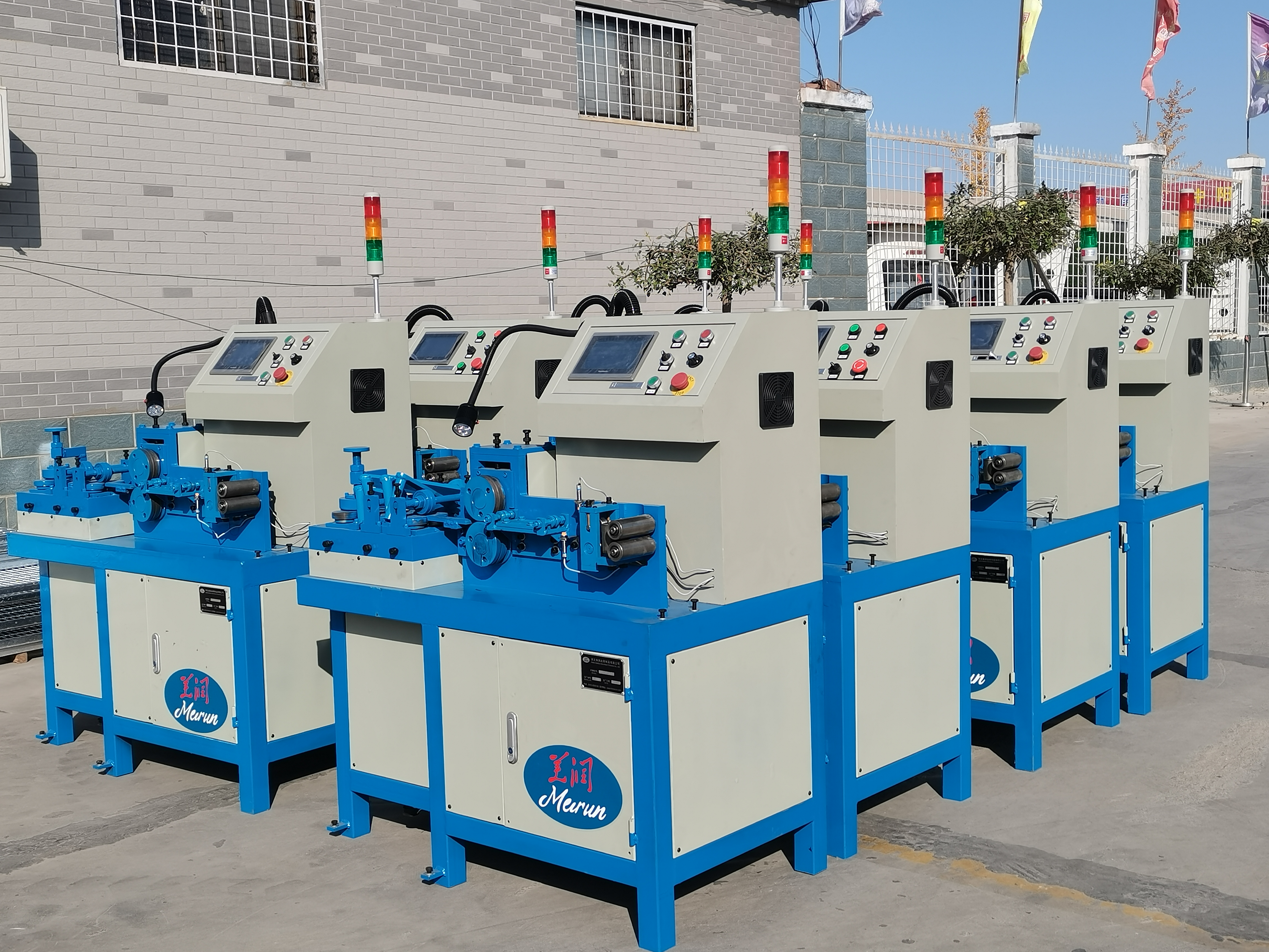 Full Automatic Concertina Razor Barbed Wire Fence Coils Forming Machine 